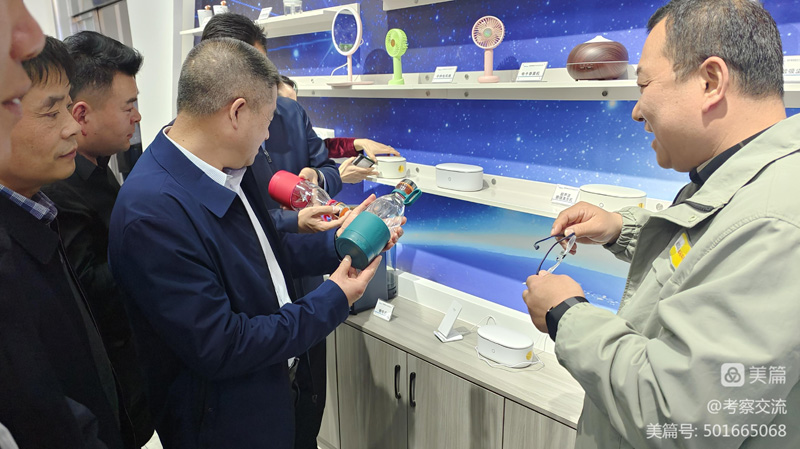 西安安康商會執(zhí)行會長周德林一行赴山陽縣考察 西安安康商會執(zhí)行會長周德林一行赴山陽縣考察